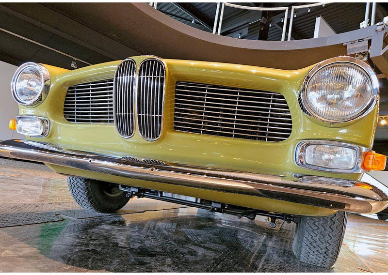 BMW 3200 CS - Limuzina: slika BMW 3200 CS - Limuzina BMW 3200 CS - Limuzina: slika BMW 3200 CS - Limuzina