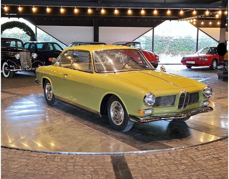 BMW 3200 CS - Limuzina: slika BMW 3200 CS - Limuzina BMW 3200 CS - Limuzina: slika BMW 3200 CS - Limuzina