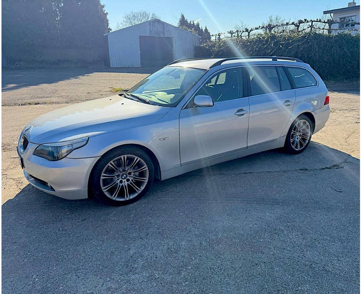 BMW 5 Serie (E61) - Automobil: slika BMW 5 Serie (E61) - Automobil BMW 5 Serie (E61) - Automobil: slika BMW 5 Serie (E61) - Automobil