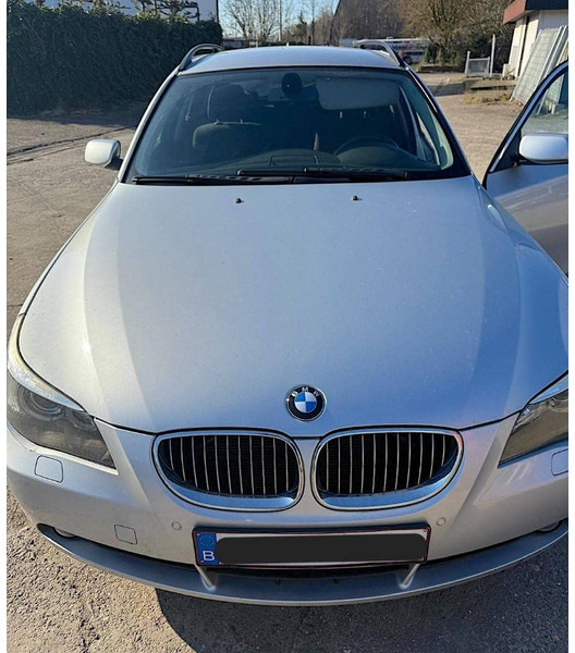BMW 5 Serie (E61) - Automobil: slika BMW 5 Serie (E61) - Automobil BMW 5 Serie (E61) - Automobil: slika BMW 5 Serie (E61) - Automobil