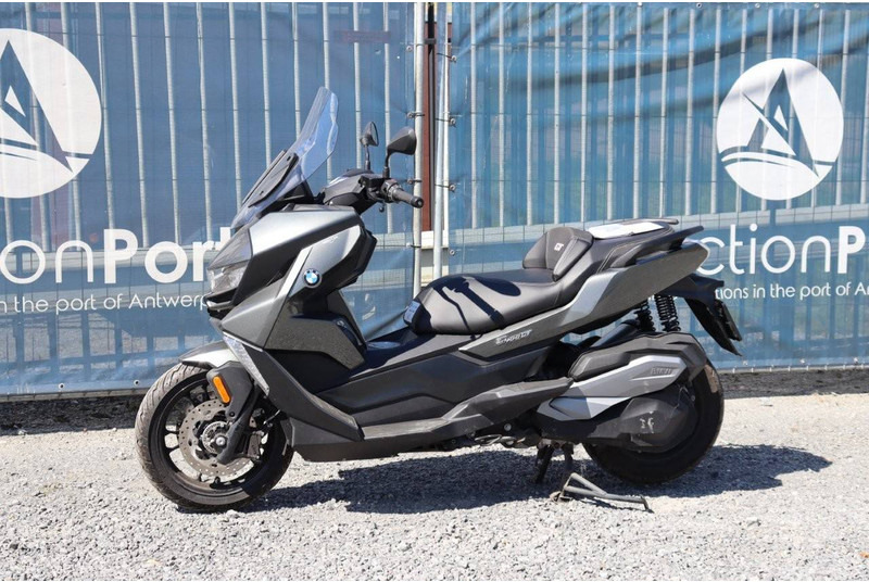 BMW C 400 GT - Motocikl: slika BMW C 400 GT - Motocikl BMW C 400 GT - Motocikl: slika BMW C 400 GT - Motocikl