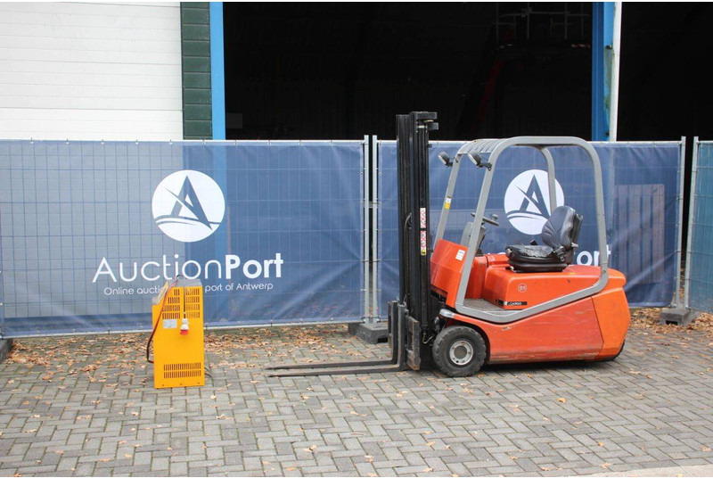 BT C3E160 - Električni viličar: slika BT C3E160 - Električni viličar BT C3E160 - Električni viličar: slika BT C3E160 - Električni viličar