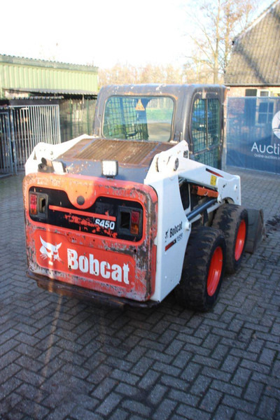 Bobcat S450 - Utovarivač na kotačima: slika Bobcat S450 - Utovarivač na kotačima Bobcat S450 - Utovarivač na kotačima: slika Bobcat S450 - Utovarivač na kotačima