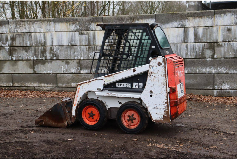 Bobcat S70 - Utovarivač na kotačima: slika Bobcat S70 - Utovarivač na kotačima Bobcat S70 - Utovarivač na kotačima: slika Bobcat S70 - Utovarivač na kotačima