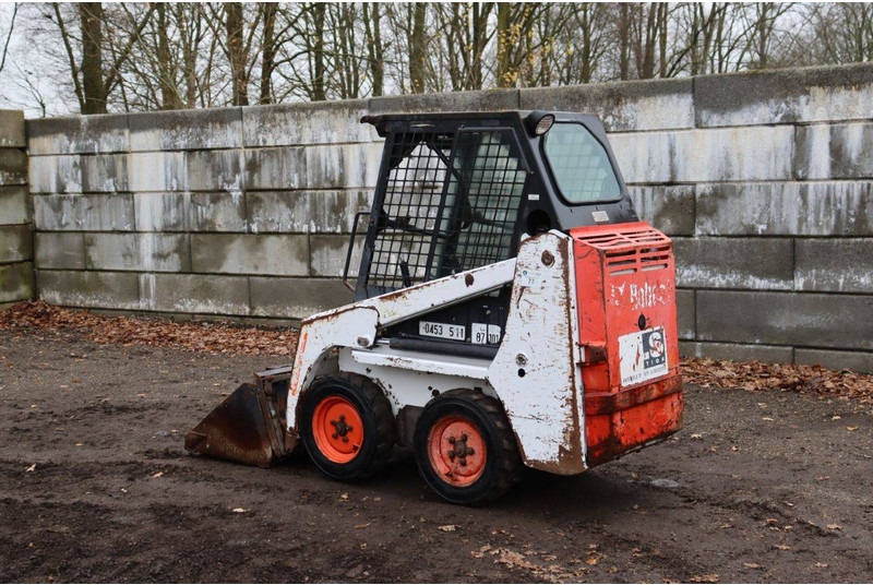 Bobcat S70 - Utovarivač na kotačima: slika Bobcat S70 - Utovarivač na kotačima Bobcat S70 - Utovarivač na kotačima: slika Bobcat S70 - Utovarivač na kotačima