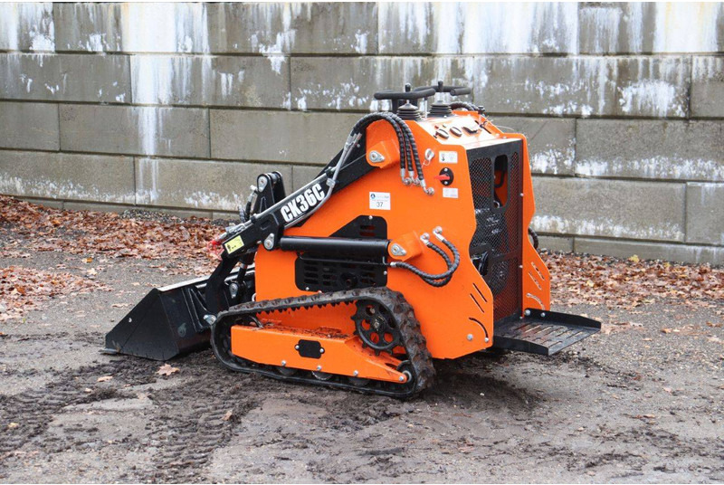 Captok 36C - Utovarivač gusjeničar: slika Captok 36C - Utovarivač gusjeničar Captok 36C - Utovarivač gusjeničar: slika Captok 36C - Utovarivač gusjeničar