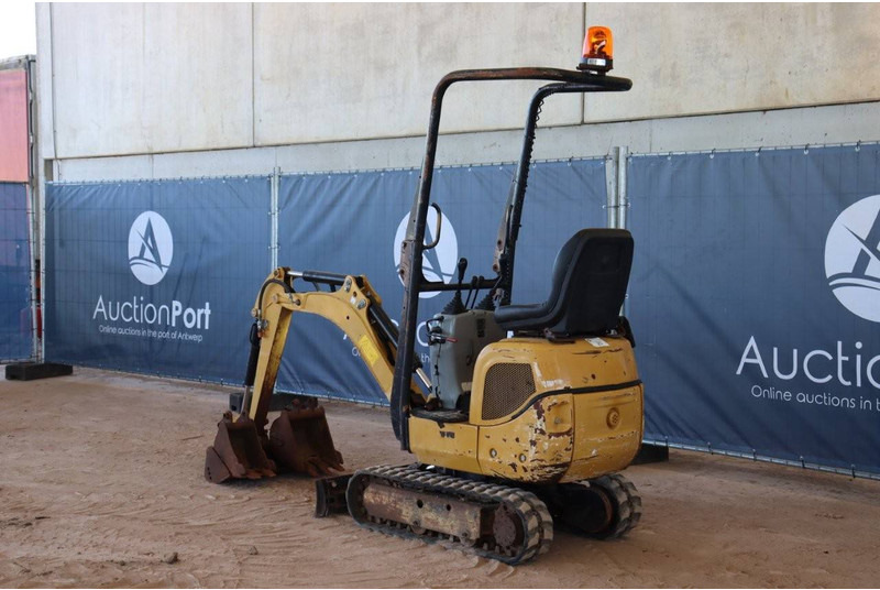 Caterpillar 300.9D - Mini bager: slika Caterpillar 300.9D - Mini bager Caterpillar 300.9D - Mini bager: slika Caterpillar 300.9D - Mini bager