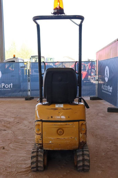 Caterpillar 300.9D - Mini bager: slika Caterpillar 300.9D - Mini bager Caterpillar 300.9D - Mini bager: slika Caterpillar 300.9D - Mini bager