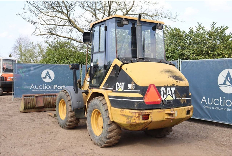 Caterpillar 906 - Utovarivač na kotačima: slika Caterpillar 906 - Utovarivač na kotačima Caterpillar 906 - Utovarivač na kotačima: slika Caterpillar 906 - Utovarivač na kotačima