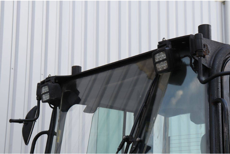Utovarivač na kotačima Caterpillar 906H2: slika Utovarivač na kotačima Caterpillar 906H2