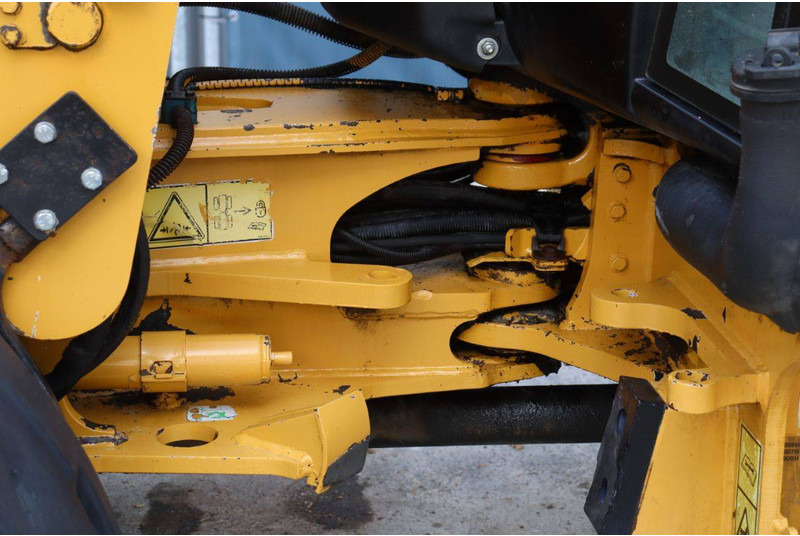 Utovarivač na kotačima Caterpillar 906H2: slika Utovarivač na kotačima Caterpillar 906H2