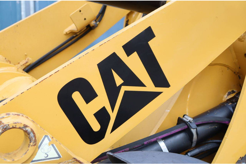 Utovarivač na kotačima Caterpillar 906H2: slika Utovarivač na kotačima Caterpillar 906H2