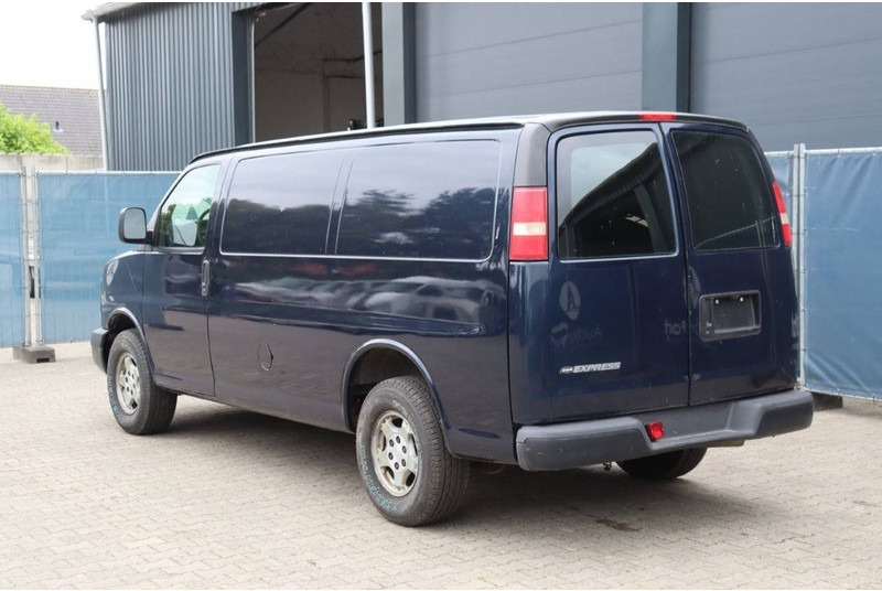 Chevrolet Express Cargo Van - Furgon: slika Chevrolet Express Cargo Van - Furgon Chevrolet Express Cargo Van - Furgon: slika Chevrolet Express Cargo Van - Furgon