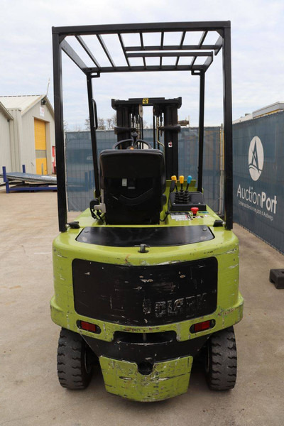 Clark CEM 30S - Električni viličar: slika Clark CEM 30S - Električni viličar Clark CEM 30S - Električni viličar: slika Clark CEM 30S - Električni viličar