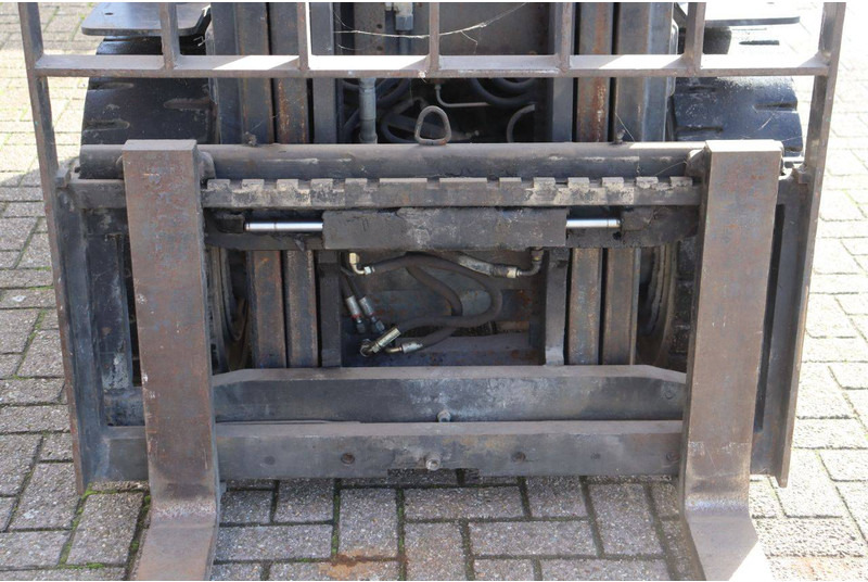 Diesel viličar Daewoo D30S-3: slika Diesel viličar Daewoo D30S-3