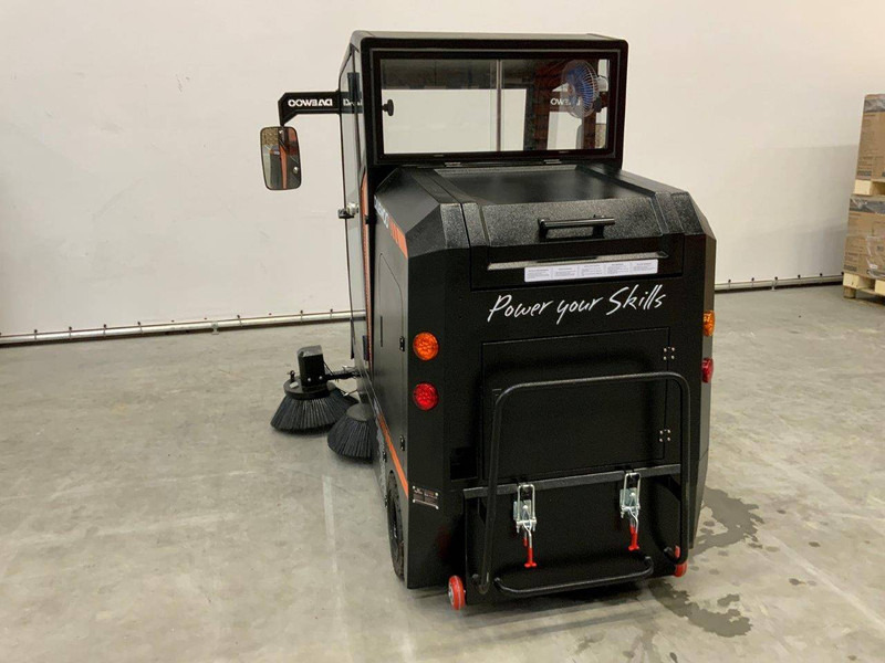 Daewoo DAS100 - Cestovna čistilica: slika Daewoo DAS100 - Cestovna čistilica Daewoo DAS100 - Cestovna čistilica: slika Daewoo DAS100 - Cestovna čistilica