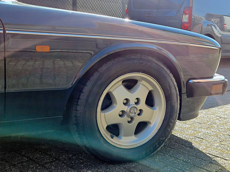 Limuzina Daimler 4.0: slika Limuzina Daimler 4.0