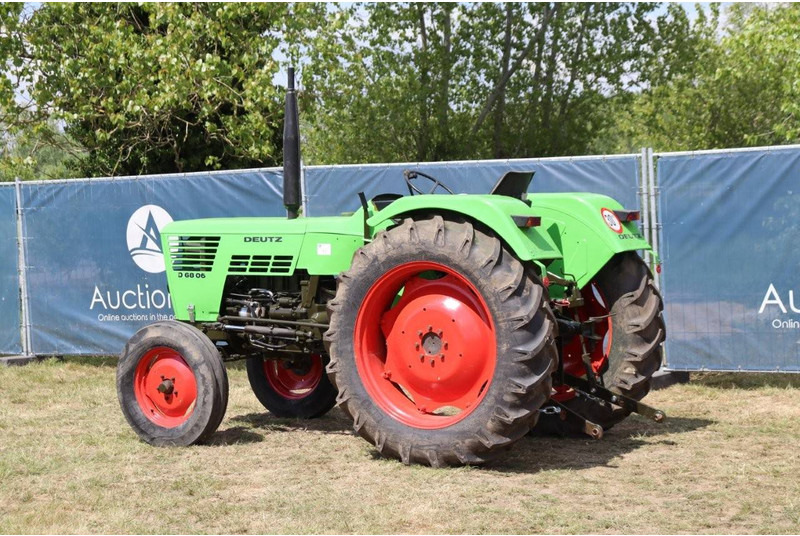 Deutz Fahr D6806 - Traktor: slika Deutz Fahr D6806 - Traktor Deutz Fahr D6806 - Traktor: slika Deutz Fahr D6806 - Traktor