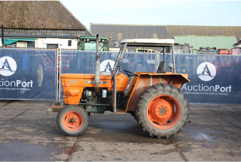 Fiat 400 - Traktor: slika Fiat 400 - Traktor Fiat 400 - Traktor: slika Fiat 400 - Traktor