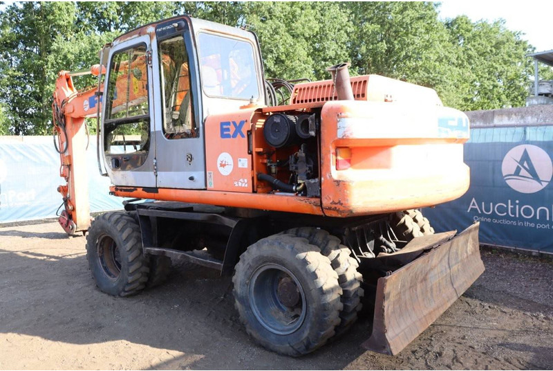 Fiat Hitachi EX 165W - Bager na kotačima: slika Fiat Hitachi EX 165W - Bager na kotačima Fiat Hitachi EX 165W - Bager na kotačima: slika Fiat Hitachi EX 165W - Bager na kotačima