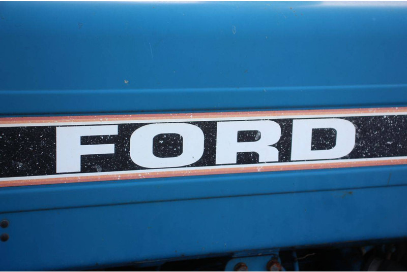 Traktor Ford 5110: slika Traktor Ford 5110 Traktor Ford 5110: slika Traktor Ford 5110