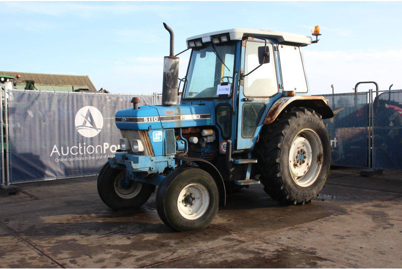 Traktor Ford 5110: slika Traktor Ford 5110 Traktor Ford 5110: slika Traktor Ford 5110