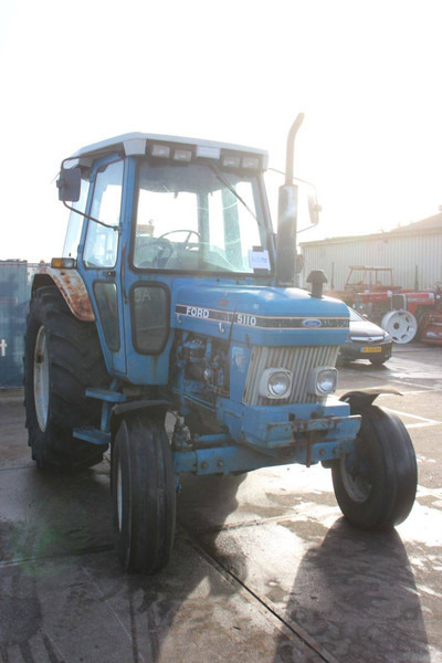 Traktor Ford 5110: slika Traktor Ford 5110 Traktor Ford 5110: slika Traktor Ford 5110