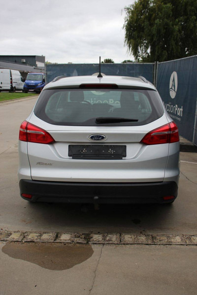 Ford Focus - Limuzina: slika Ford Focus - Limuzina Ford Focus - Limuzina: slika Ford Focus - Limuzina