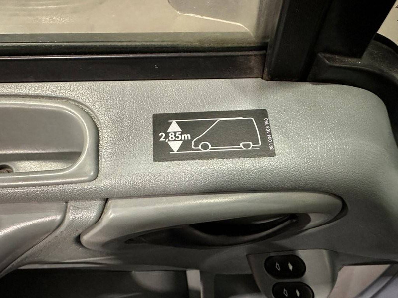 Ford Transit Nugget Camper Van - Kamp kombi: slika Ford Transit Nugget Camper Van - Kamp kombi Ford Transit Nugget Camper Van - Kamp kombi: slika Ford Transit Nugget Camper Van - Kamp kombi