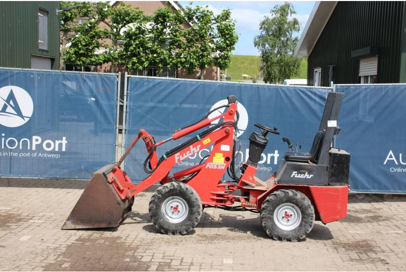 Fuchs F853H - Utovarivač na kotačima: slika Fuchs F853H - Utovarivač na kotačima Fuchs F853H - Utovarivač na kotačima: slika Fuchs F853H - Utovarivač na kotačima