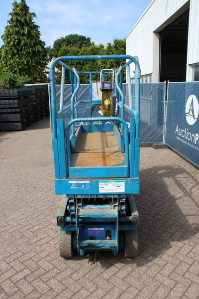 Genie GS-2032 - Škarasta podizna platforma: slika Genie GS-2032 - Škarasta podizna platforma Genie GS-2032 - Škarasta podizna platforma: slika Genie GS-2032 - Škarasta podizna platforma