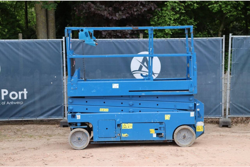 Genie GS-2032 - Škarasta podizna platforma: slika Genie GS-2032 - Škarasta podizna platforma Genie GS-2032 - Škarasta podizna platforma: slika Genie GS-2032 - Škarasta podizna platforma