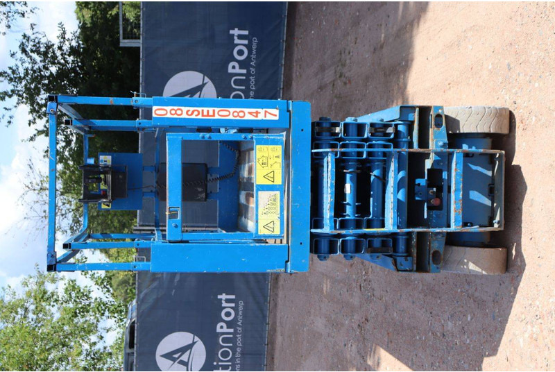Genie GS-2632 - Škarasta podizna platforma: slika Genie GS-2632 - Škarasta podizna platforma Genie GS-2632 - Škarasta podizna platforma: slika Genie GS-2632 - Škarasta podizna platforma