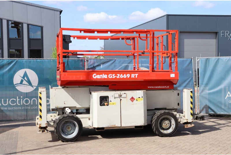 Genie GS-2669 RT - Škarasta podizna platforma: slika Genie GS-2669 RT - Škarasta podizna platforma Genie GS-2669 RT - Škarasta podizna platforma: slika Genie GS-2669 RT - Škarasta podizna platforma