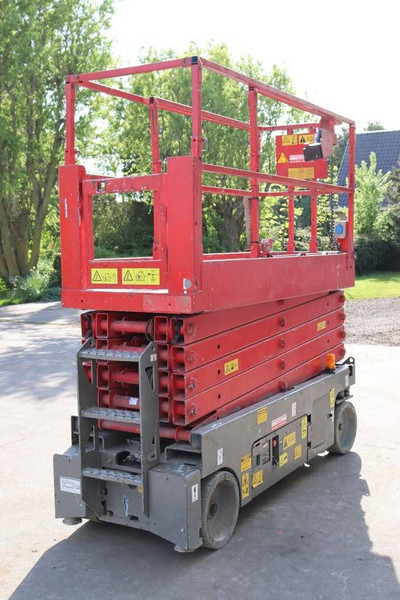 Genie GS-3232 - Škarasta podizna platforma: slika Genie GS-3232 - Škarasta podizna platforma Genie GS-3232 - Škarasta podizna platforma: slika Genie GS-3232 - Škarasta podizna platforma