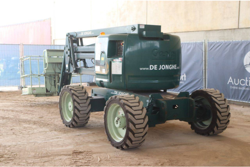 Genie Z-45/25 - Zglobni krak: slika Genie Z-45/25 - Zglobni krak Genie Z-45/25 - Zglobni krak: slika Genie Z-45/25 - Zglobni krak