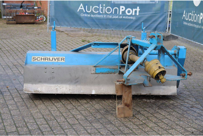 Hamm RB 180 - Helikopter za beton: slika Hamm RB 180 - Helikopter za beton Hamm RB 180 - Helikopter za beton: slika Hamm RB 180 - Helikopter za beton