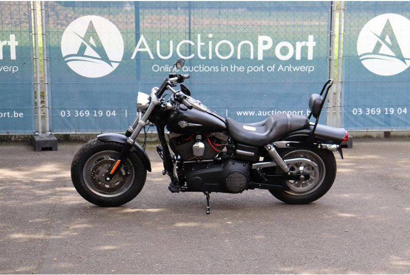 Harley-Davidson DYNA FAT BOB - Motocikl: slika Harley-Davidson DYNA FAT BOB - Motocikl Harley-Davidson DYNA FAT BOB - Motocikl: slika Harley-Davidson DYNA FAT BOB - Motocikl