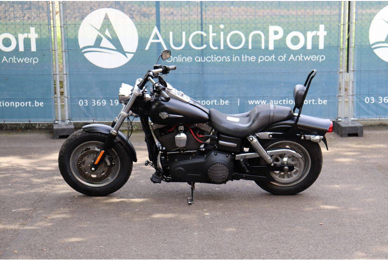 Harley-Davidson DYNA FAT BOB - Motocikl: slika Harley-Davidson DYNA FAT BOB - Motocikl Harley-Davidson DYNA FAT BOB - Motocikl: slika Harley-Davidson DYNA FAT BOB - Motocikl