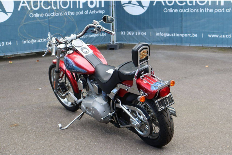 Harley-Davidson Deuce Softail - Motocikl: slika Harley-Davidson Deuce Softail - Motocikl Harley-Davidson Deuce Softail - Motocikl: slika Harley-Davidson Deuce Softail - Motocikl