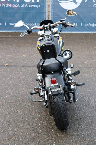 Harley-Davidson Dyna Wide Glide - Motocikl: slika Harley-Davidson Dyna Wide Glide - Motocikl Harley-Davidson Dyna Wide Glide - Motocikl: slika Harley-Davidson Dyna Wide Glide - Motocikl