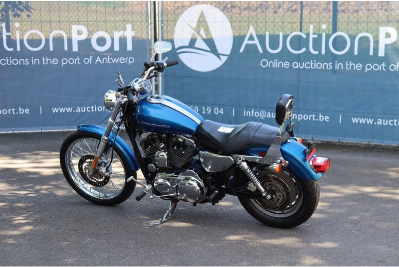 Harley-Davidson Sporster XL1200 Custom - Motocikl: slika Harley-Davidson Sporster XL1200 Custom - Motocikl Harley-Davidson Sporster XL1200 Custom - Motocikl: slika Harley-Davidson Sporster XL1200 Custom - Motocikl