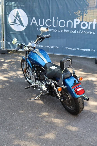 Harley-Davidson Sporster XL1200 Custom - Motocikl: slika Harley-Davidson Sporster XL1200 Custom - Motocikl Harley-Davidson Sporster XL1200 Custom - Motocikl: slika Harley-Davidson Sporster XL1200 Custom - Motocikl