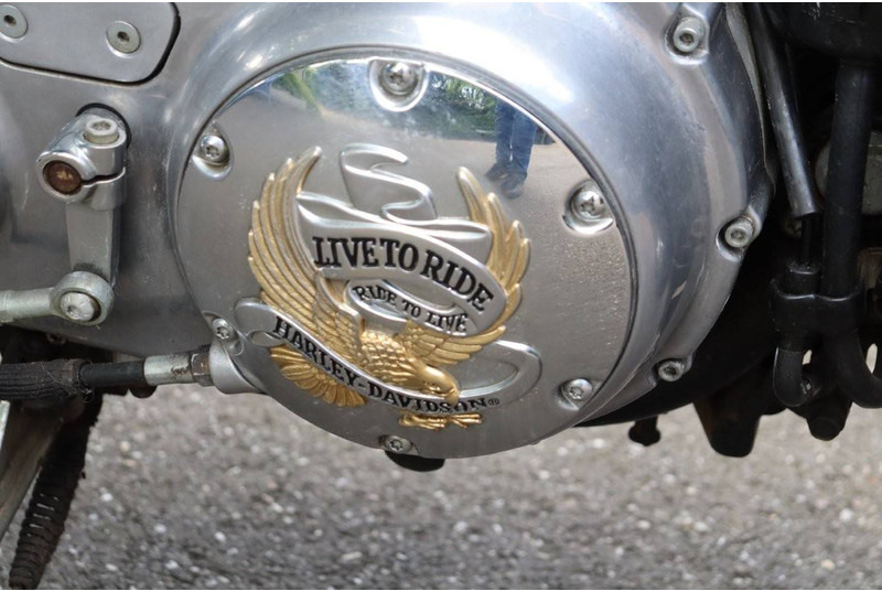 Motocikl Harley-Davidson Sporster XL883: slika Motocikl Harley-Davidson Sporster XL883