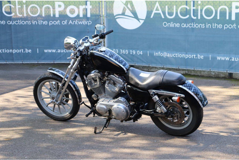 Harley-Davidson Sportster 883 Springer - Motocikl: slika Harley-Davidson Sportster 883 Springer - Motocikl Harley-Davidson Sportster 883 Springer - Motocikl: slika Harley-Davidson Sportster 883 Springer - Motocikl