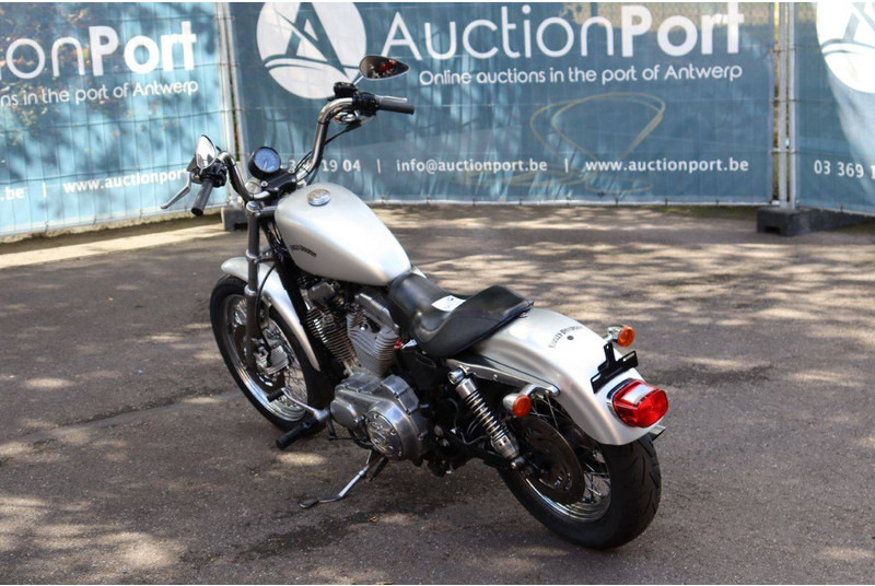 Harley-Davidson Sportster XL 883 Roadster - Motocikl: slika Harley-Davidson Sportster XL 883 Roadster - Motocikl Harley-Davidson Sportster XL 883 Roadster - Motocikl: slika Harley-Davidson Sportster XL 883 Roadster - Motocikl