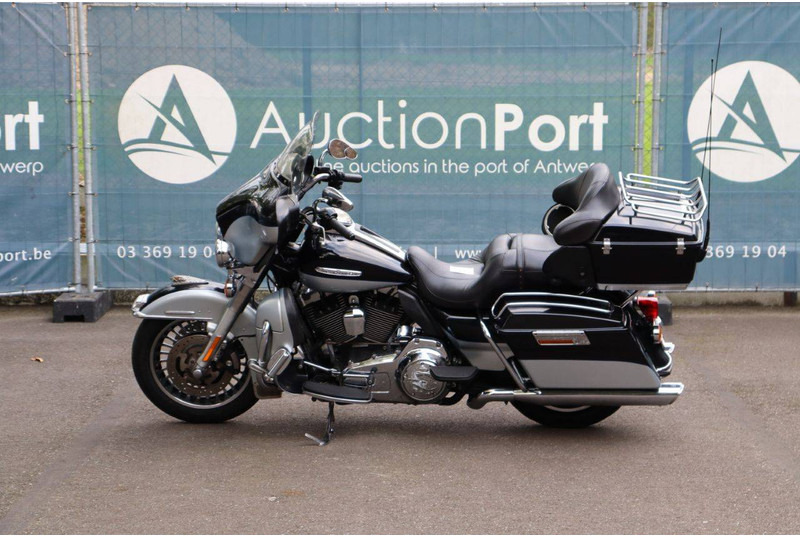 Harley-Davidson Ultra Classic - Motocikl: slika Harley-Davidson Ultra Classic - Motocikl Harley-Davidson Ultra Classic - Motocikl: slika Harley-Davidson Ultra Classic - Motocikl