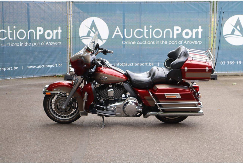 Harley-Davidson Ultra Classic - Motocikl: slika Harley-Davidson Ultra Classic - Motocikl Harley-Davidson Ultra Classic - Motocikl: slika Harley-Davidson Ultra Classic - Motocikl