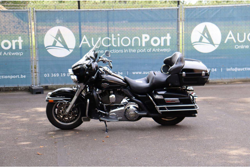 Harley-Davidson Ultra Classic - Motocikl: slika Harley-Davidson Ultra Classic - Motocikl Harley-Davidson Ultra Classic - Motocikl: slika Harley-Davidson Ultra Classic - Motocikl