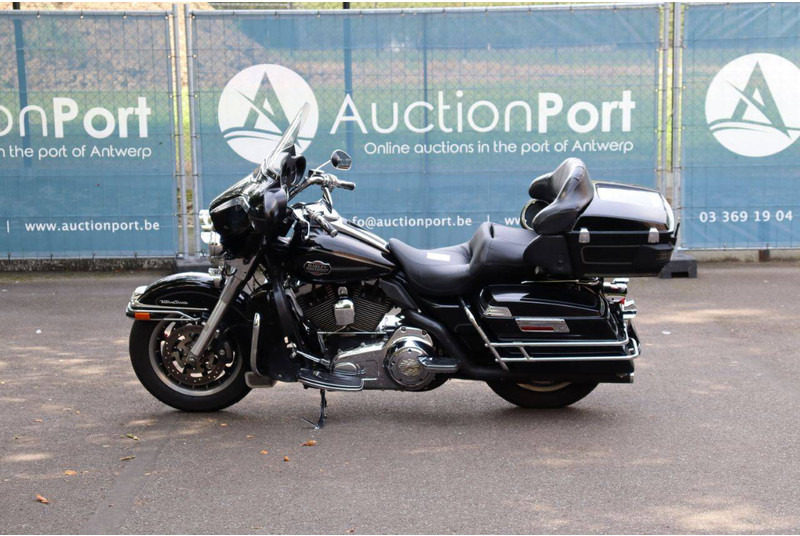 Harley-Davidson Ultra Classic - Motocikl: slika Harley-Davidson Ultra Classic - Motocikl Harley-Davidson Ultra Classic - Motocikl: slika Harley-Davidson Ultra Classic - Motocikl